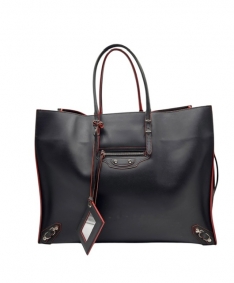 Borse di marca |  | Balenciaga Papier Tote in pelle nera con profili rossi