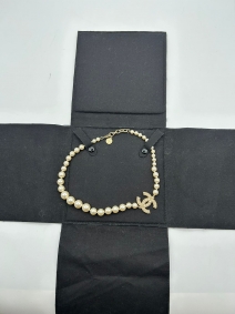 Gioielli e orologi |  |