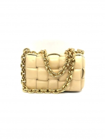 Borse di marca |  | Bottega Veneta Chain Cassette in pelle imbottita beige