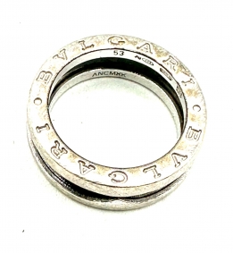 Jewelry and watches |  |