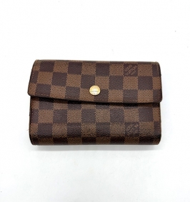Accessories |  | Louis Vuitton Alexandra wallet