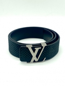 Cinturón negro initiales Louis Vuitton | Louis Vuitton
