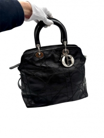 Brand handbags |  |