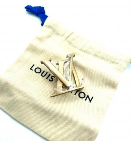 HEBILA LV INITIAL DORADO NUEVA | Louis Vuitton