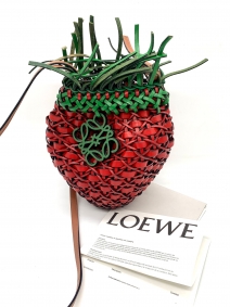 Strawberry Loewe