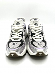 Calzado de lujo |  | zapatillas Louis Vuitton Run Away Pulse Monogram