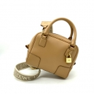 Amazona 16 Loewe