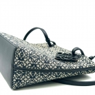 Anagram Jacquard