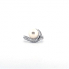 Anello in oro bianco con perla naturale