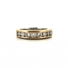 Anello con diamanti