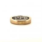 Anello con diamanti