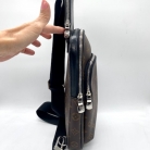 Avenue sling monogram marrone