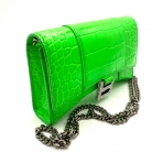 Balenciaga Hourglass efecto cocodrilo