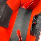 Balenciaga Papier Tote in pelle nera con profili rossi