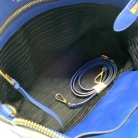 Borsa a tracolla Prada Klein blu