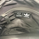 bandolera prada con adidas