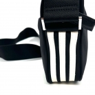 bandolera prada con adidas