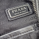 borsa a tracolla obliqua in pelle nera prada