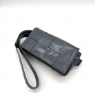 Belt Bag Bottega Veneta en piel de becerro gris