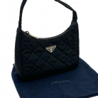 Borsa a tracolla Prada in nylon nero