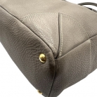 Prada – Borsa a spalla in pelle martellata