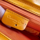 Bolso Dior en piel de camuflaje