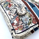Book tote Dior con libro zodiacale