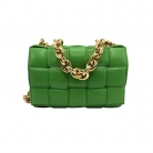 Bottega Veneta Cassette Chain Bag en cuero verde