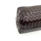 Bottega Veneta marrón de mano