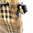 Bucket Burberry