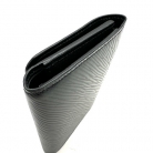 CARTERA COMPACTA TWIST EN PIEL NEGRA EPI CON CHIP