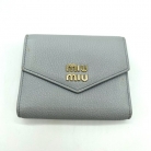 Cartera MiuMiu gris