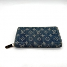Louis Vuitton denim zippy wallet