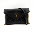 Cassandra Saint Laurent in pelle di vitello nera