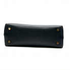 Céline Nino Medium