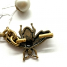 chain bee gucci