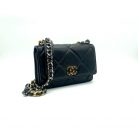 Chanel 19
