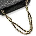 Chanel Classic Flap in pelle di agnello mongolo nero
