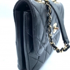 Chanel pelle nera