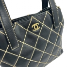 Chanel Wild Stitch cuero negro