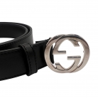 Cintura Gucci pelle nera fibbia metalo colore argento interlocking
