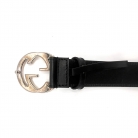 Cintura Gucci pelle nera fibbia metalo colore argento interlocking