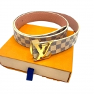 Cintura Louis Vuitton Initial