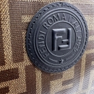 clutch Fendi