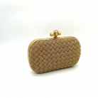 clutch Knot di Bottega Veneta