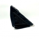 Clutch Prada triangle