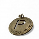 Ciondolo Fendi con lettera “P”