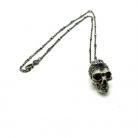 Collar calavera Alexander McQueen
