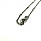 Collar calavera Alexander McQueen