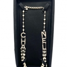 Collar Chanel letras con brillantes y perlas